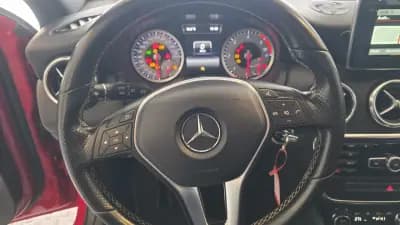 Vendo Mercedes-Benz A 160 2015 - 15900 EUR, 208637 km - AUTO.MOTO.pt