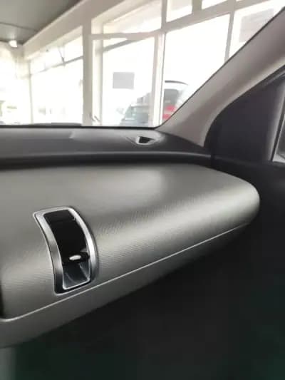 Vendo Citroën C4 Cactus 2018 - 9150 EUR, 106600 km - AUTO.MOTO.pt