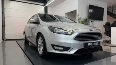 Sell Ford Focus 2018 - 9990 EUR, 168157 km - AUTO.MOTO.pt
