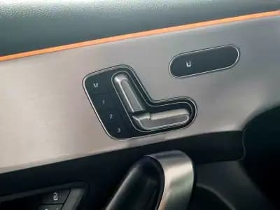 Sell Mercedes-Benz A 250 Limousine 2021 - 25990 EUR, 123000 km - AUTO.MOTO.pt