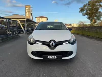 Sell Renault Clio 2016 - 9990 EUR, 114000 km - AUTO.MOTO.pt
