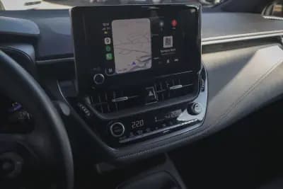 Vendo Toyota Corolla 2022 - 23880 EUR, 96440 km - AUTO.MOTO.pt