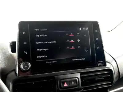 Vendo Opel Combo 2022 - 17900 EUR, 47542 km - AUTO.MOTO.pt