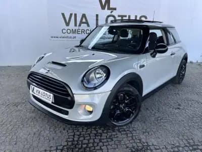 Vendo MINI Cooper 2017 - 16900 EUR, 141270 km - AUTO.MOTO.pt