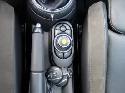 Vendo MINI 2016 - 15750 EUR, 148000 km - AUTO.MOTO.pt