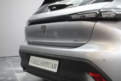 Sell Peugeot 308 2023 - 25800 EUR, 55300 km - AUTO.MOTO.pt