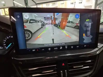 Vendo Ford Focus SW 2023 - 25800 EUR, 12412 km - AUTO.MOTO.pt