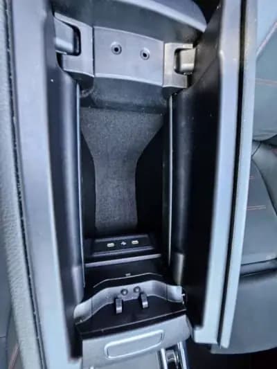 Sell Mercedes-Benz B 180 2023 - 39980 EUR, 65000 km - AUTO.MOTO.pt