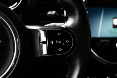 Vendo MINI 2021 - 17980 EUR, 78086 km - AUTO.MOTO.pt