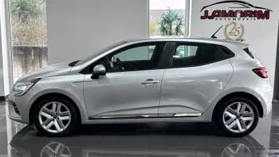 Sell Renault Clio 2021 - 12499 EUR, 171102 km - AUTO.MOTO.pt