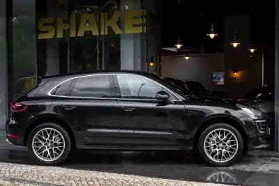 Vendo Porsche Macan 2018 - 59990 EUR, 99798 km - AUTO.MOTO.pt