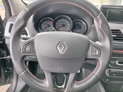 Vendo Renault Mégane Sport Tourer 2014 - 8500 EUR, 211200 km - AUTO.MOTO.pt