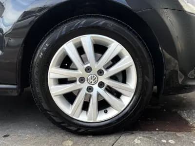 Vendo Volkswagen Polo 2015 - 8750 EUR, 140000 km - AUTO.MOTO.pt