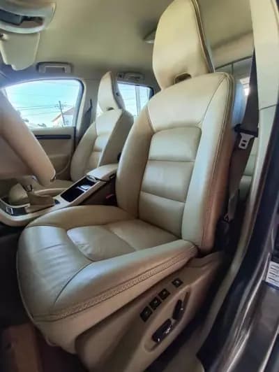 Sell Volvo XC 70 2010 - 13250 EUR, 324000 km - AUTO.MOTO.pt