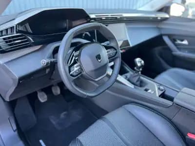 Vendo Peugeot 308 SW 2024 - 22900 EUR, 30600 km - AUTO.MOTO.pt