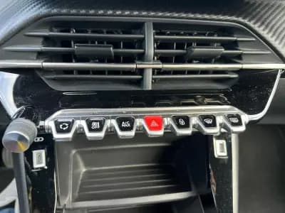 Sell Peugeot 2008 2023 - 17900 EUR, 83622 km - AUTO.MOTO.pt