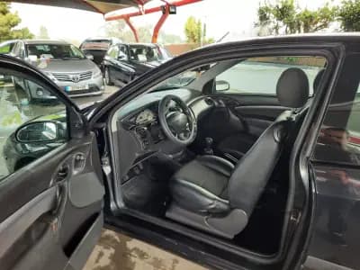 Vendo Ford Focus 2002 - 2950 EUR, 222606 km - AUTO.MOTO.pt