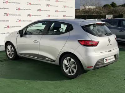 Sell Renault Clio 2018 - 10990 EUR, 95000 km - AUTO.MOTO.pt
