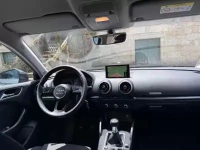 Sell Audi A3 Limousine 2017 - 16990 EUR, 203000 km - AUTO.MOTO.pt