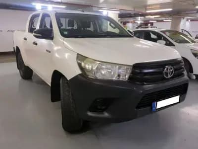 Sell Toyota Hilux 2017 - 29999 EUR, 100000 km - AUTO.MOTO.pt