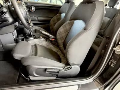 Vendo MINI One 2016 - 12999 EUR, 132000 km - AUTO.MOTO.pt