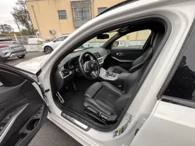 Vendo BMW 320 2021 - 25950 EUR, 229000 km - AUTO.MOTO.pt