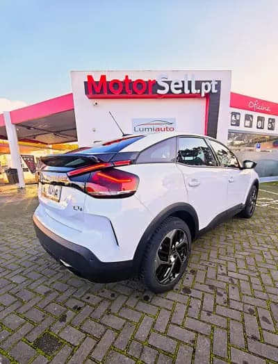 Vendo Citroën C4 2022 - 17400 EUR, 103000 km - AUTO.MOTO.pt