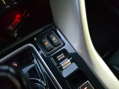 Sell Mitsubishi Eclipse Cross 2022 - 23750 EUR, 67500 km - AUTO.MOTO.pt