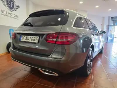 Vendo Mercedes-Benz C 300 2020 - 30980 EUR, 98799 km - AUTO.MOTO.pt