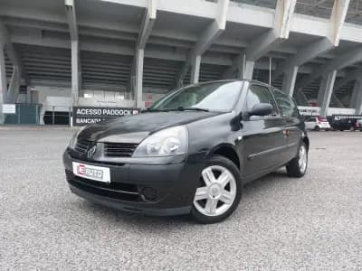 Sell Renault Clio 2004 - 2990 EUR, 268181 km - AUTO.MOTO.pt