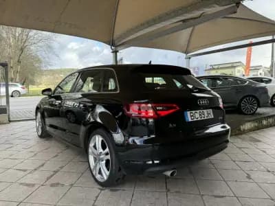 Vendo Audi A3 Sportback 2015 - 17750 EUR, 151869 km - AUTO.MOTO.pt