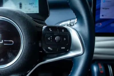 Vendo BYD Atto 3 2023 - 26990 EUR, 24998 km - AUTO.MOTO.pt