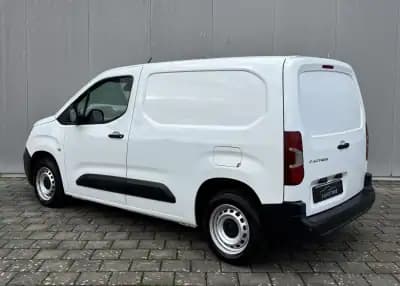 Vendo Peugeot Partner 2020 - 13990 EUR, 135000 km - AUTO.MOTO.pt