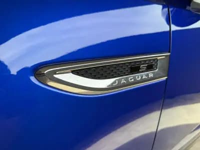 Vendo Jaguar E-Pace 2018 - 27990 EUR, 120110 km - AUTO.MOTO.pt