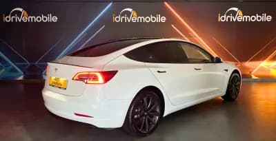 Vendo Tesla Model 3 2020 - 29900 EUR, 108726 km - AUTO.MOTO.pt