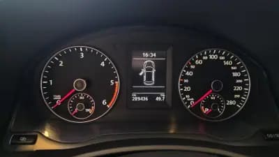 Vendo Volkswagen Scirocco 2010 - 10900 EUR, 289436 km - AUTO.MOTO.pt