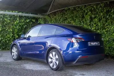 Sell Tesla Model Y 2024 - 39500 EUR, 22300 km - AUTO.MOTO.pt
