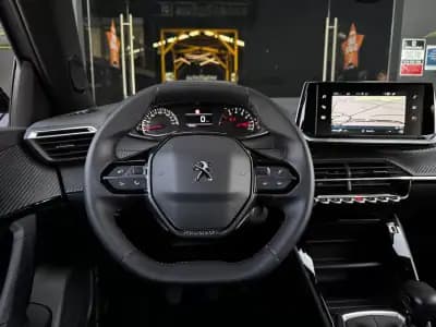 Sell Peugeot 2008 2023 - 17990 EUR, 106542 km - AUTO.MOTO.pt