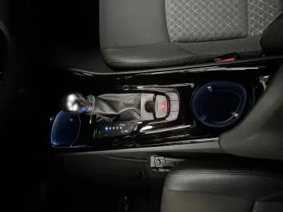 Vendo Toyota C-HR 2023 - 26800 EUR, 29000 km - AUTO.MOTO.pt