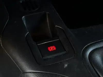 Vendo Peugeot Partner 2021 - 14990 EUR, 81900 km - AUTO.MOTO.pt