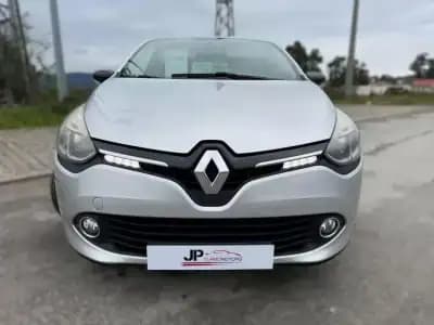 Sell Renault Clio 2016 - 8750 EUR, 163500 km - AUTO.MOTO.pt
