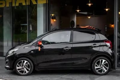 Vendo Peugeot 108 2018 - 9450 EUR, 70258 km - AUTO.MOTO.pt