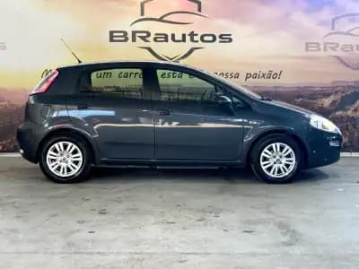 Vendo Fiat Punto 2013 - 6500 EUR, 134945 km - AUTO.MOTO.pt