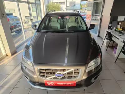 Sell Volvo XC 70 2010 - 13250 EUR, 324000 km - AUTO.MOTO.pt
