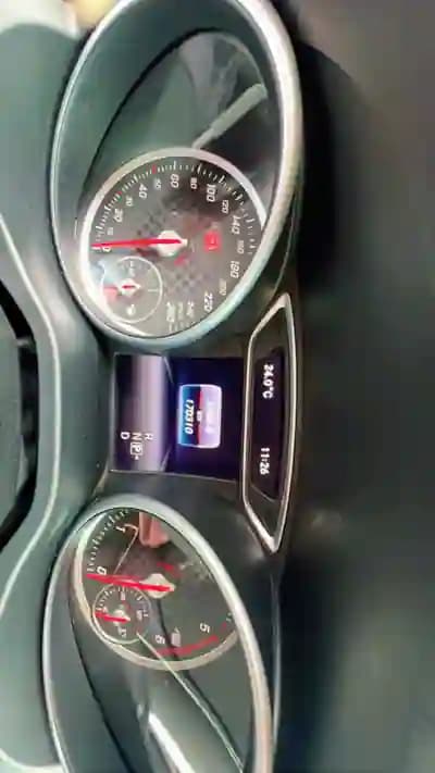 Vendo Mercedes-Benz A 180 2016 - 15400 EUR, 170310 km - AUTO.MOTO.pt
