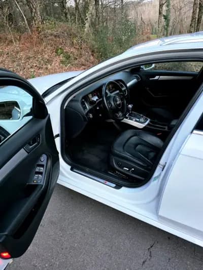 Vendo Audi A4 Avant 2014 - 16990 EUR, 167000 km - AUTO.MOTO.pt