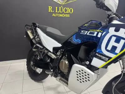 Vendo mota Husqvarna Norden 901 2023 - 14000 EUR, 8407 km - AUTO.MOTO.pt