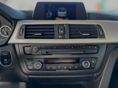 Vendo BMW 420 2015 - 22700 EUR, 167000 km - AUTO.MOTO.pt