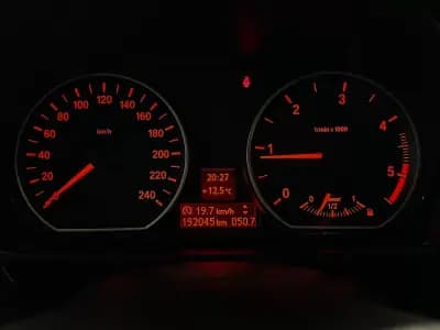 Sell BMW 118 2010 - 13490 EUR, 192045 km - AUTO.MOTO.pt