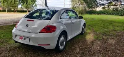 Vendo Volkswagen New Beetle 2015 - 14950 EUR, 156200 km - AUTO.MOTO.pt